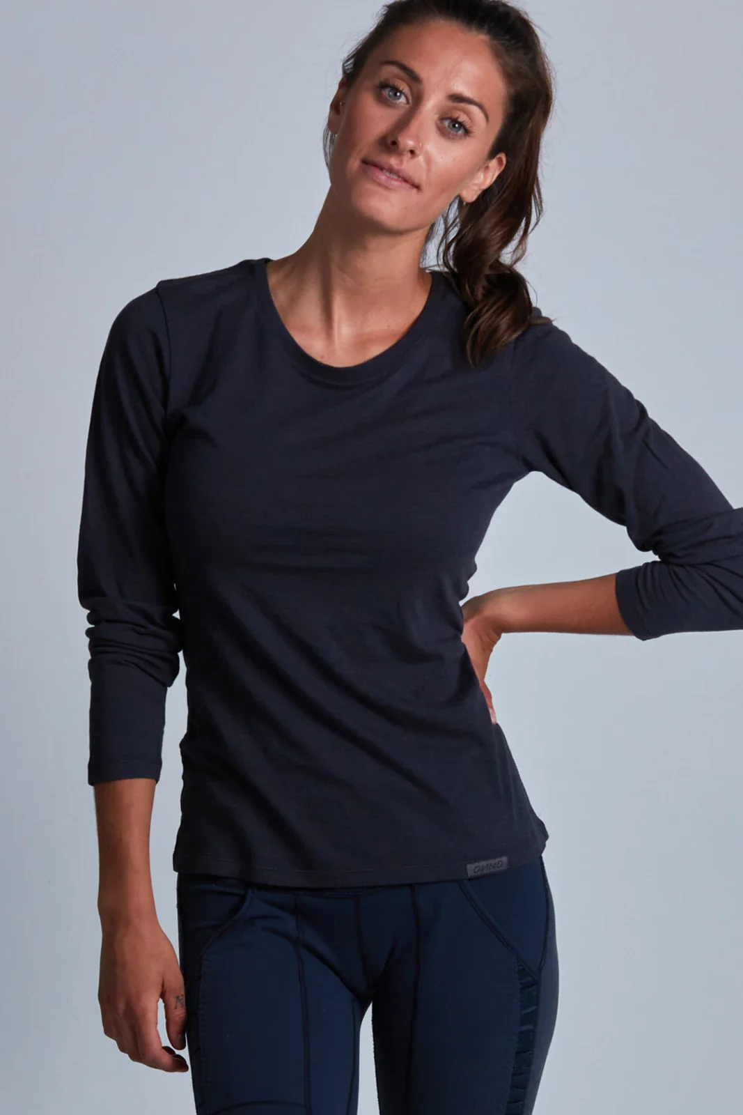 ONNO long sleeve bamboo t-shirt - Image 11